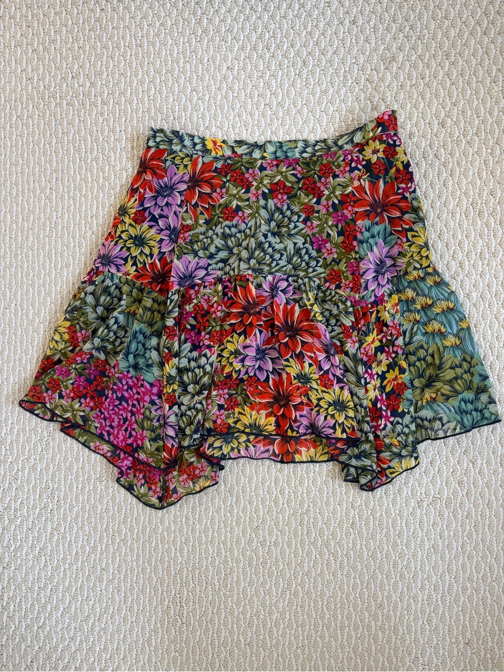 Asymmetrical Floral Handkerchief Hem Skirt - Multicolor